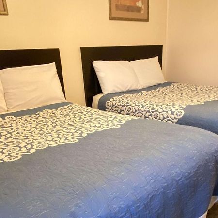 Country Place Inn And Suites White Haven Kültér fotó