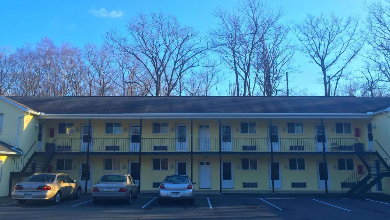 Country Place Inn And Suites White Haven Kültér fotó